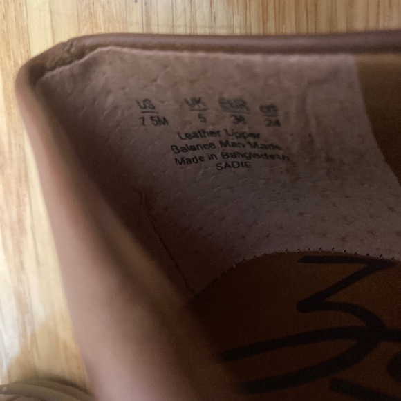 Zodiac women’s leather flats - Picture 8 of 8